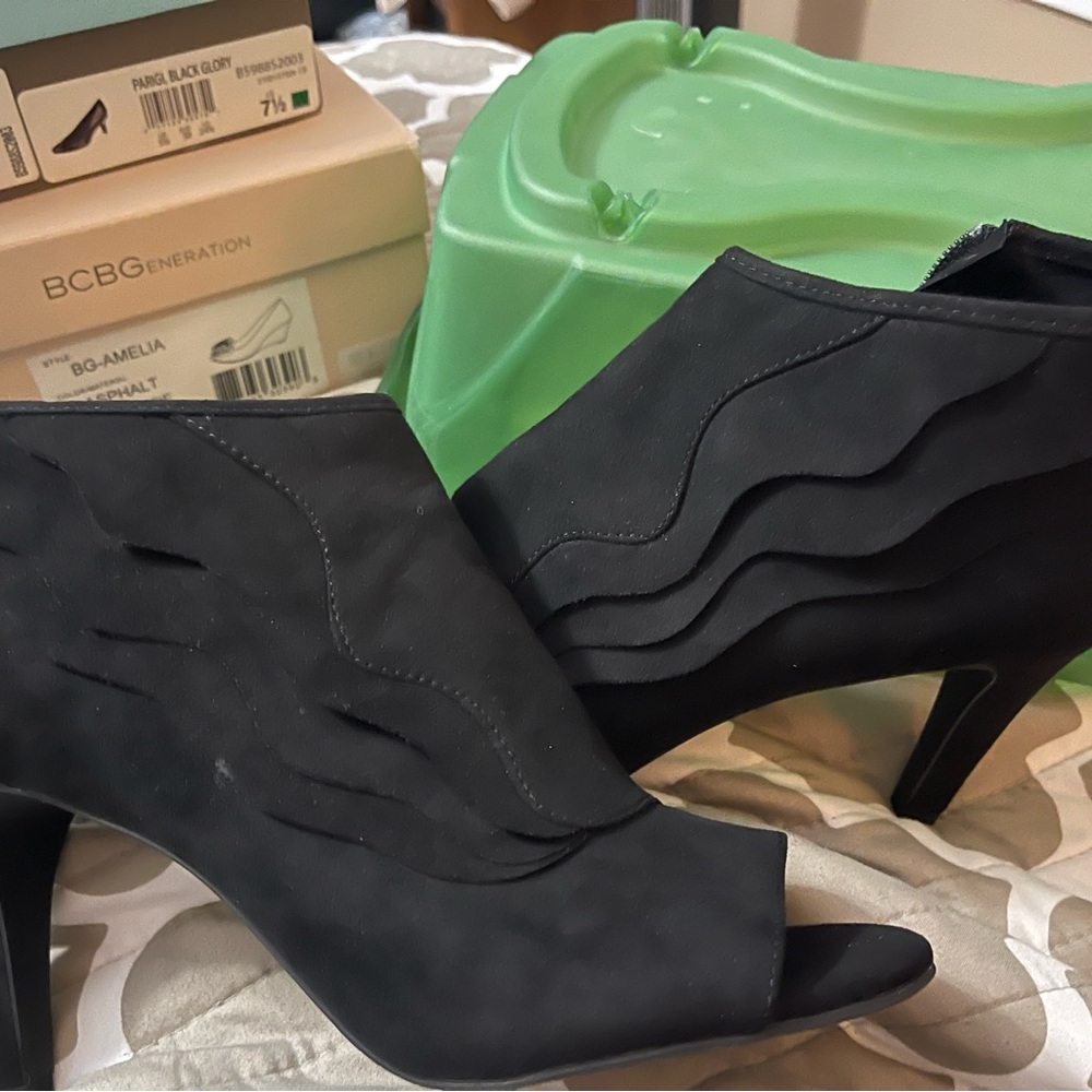 Ankle booties